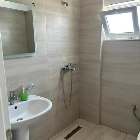 Eri Rooms Sarande Exterior photo