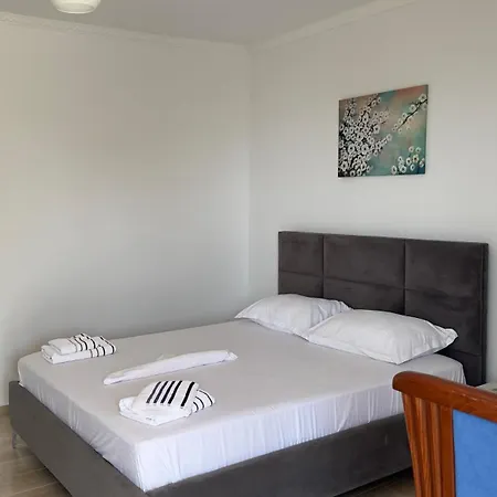 Eri Rooms Sarande Exterior photo